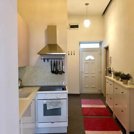 Apartment Academic Vintage Elegance *